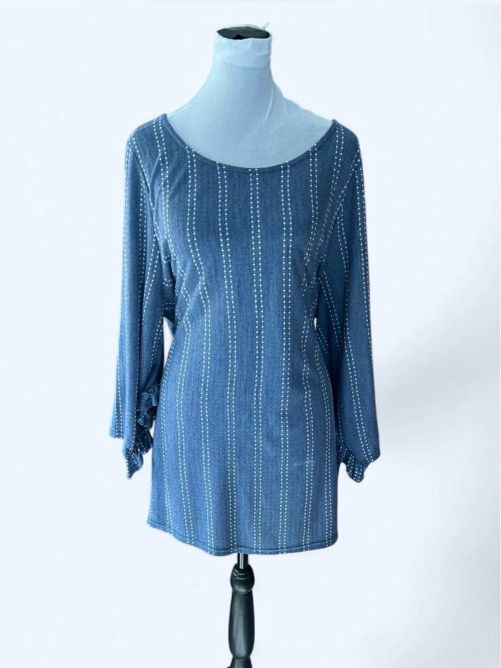 W5 Blue with white vertical stripes dress in size 1X